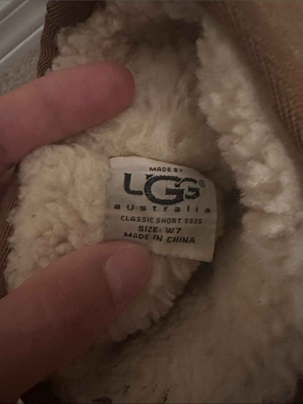 UGG Classic Short Boots - Picture 3 of 6
